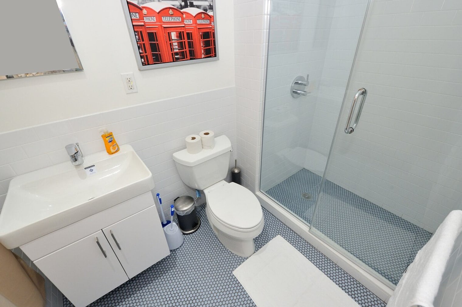 Building Photo - 353 W 48th St