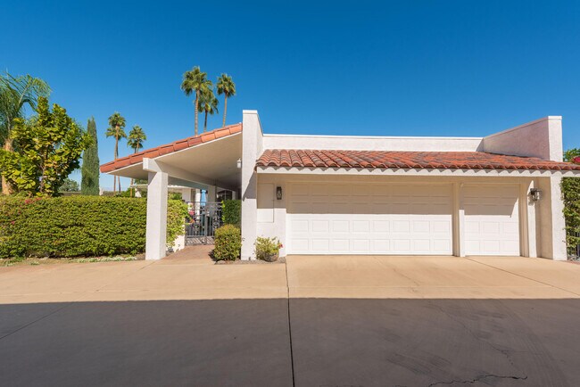 Building Photo - 66 Dartmouth Dr