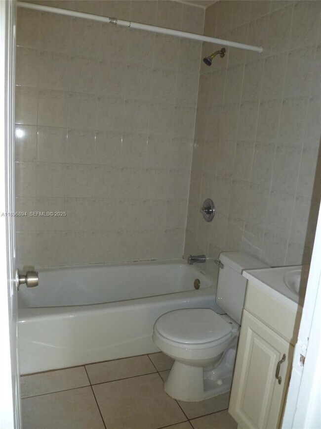 Building Photo - 2117 Liberty St