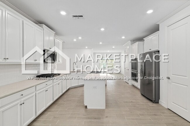 Building Photo - 1355 SE 43rd Rd