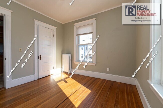 Building Photo - Faxon St 9-11