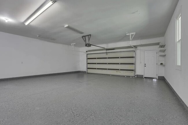 Building Photo - 476 S State St