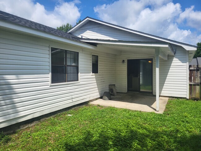 Building Photo - 3004 Steeple Chase Ct