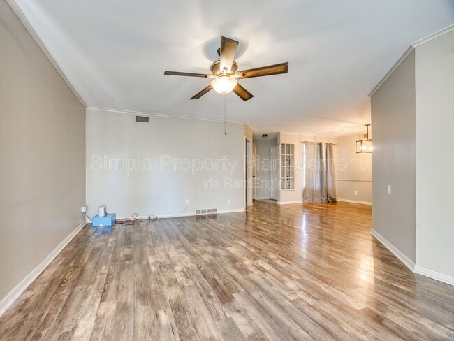 Building Photo - 3737 NW 17th St