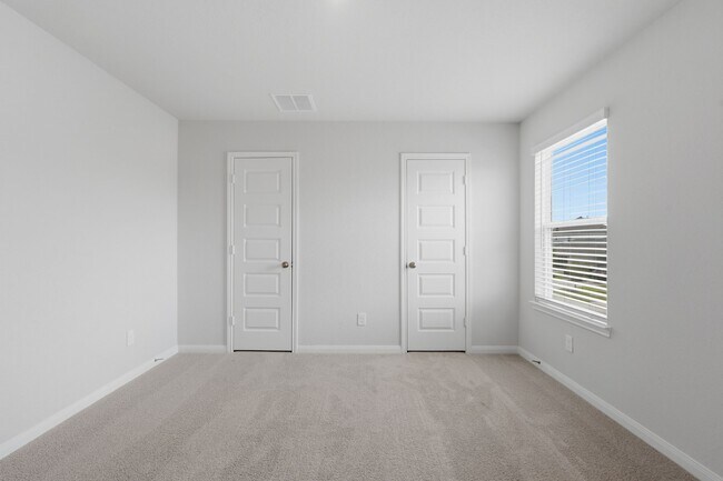 Building Photo - 2405 Bray Head Dr