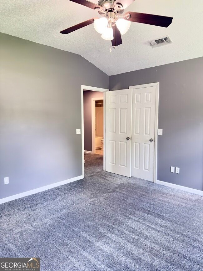 Building Photo - 107 Rising Mist Way