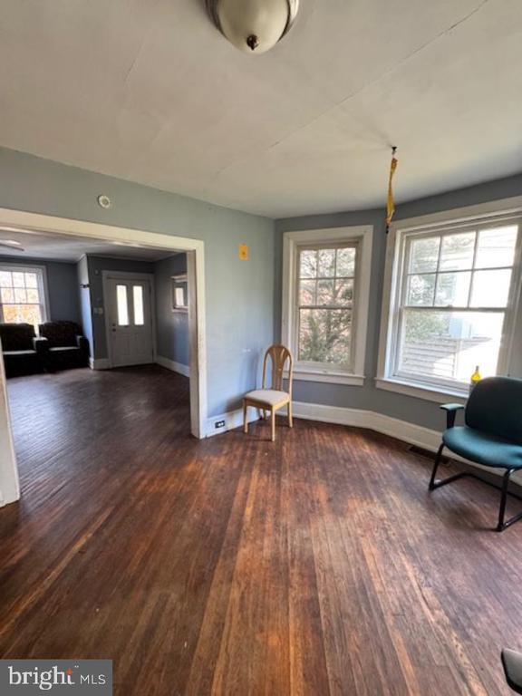 Building Photo - 1136 Stirling St