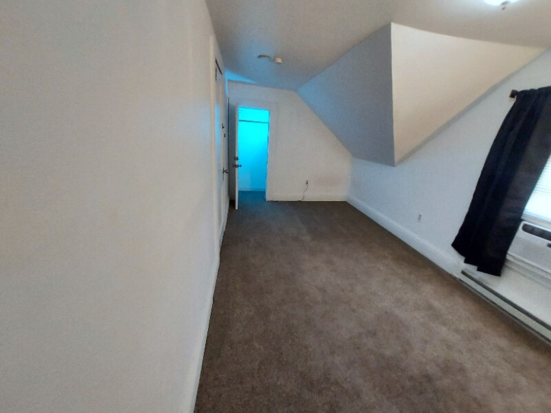 Building Photo - 127 S Main St