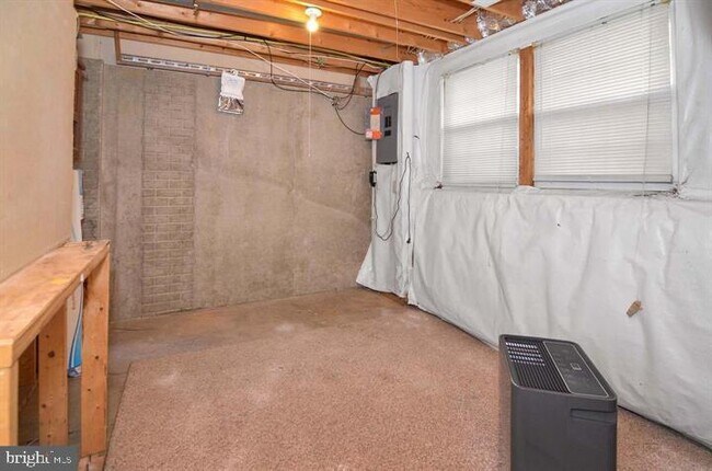 Building Photo - 8534 Pine Meadows Dr