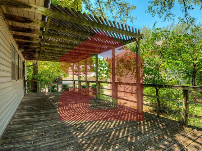 Building Photo - 1501 Gladstone Terrace