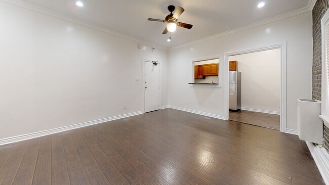 Building Photo - 738 S New Hampshire Ave