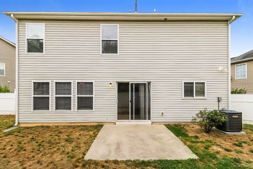 Building Photo - 3104 Cynthiana Ct