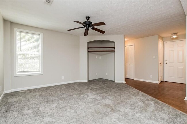 Building Photo - 169 Hayes Cir