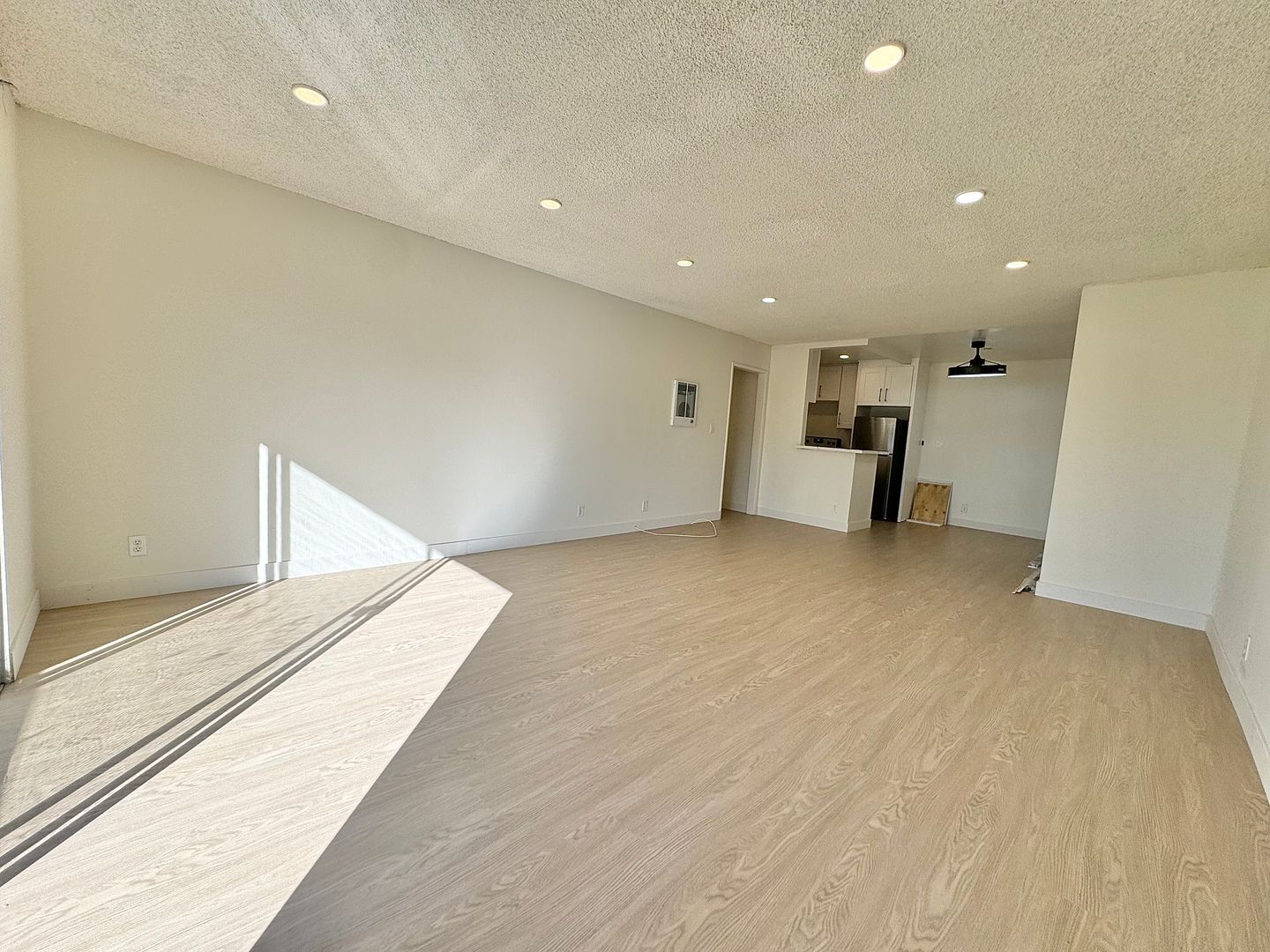 Building Photo - 10779 Woodbine St
