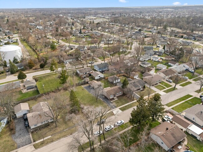 Building Photo - 25 McCabe Dr