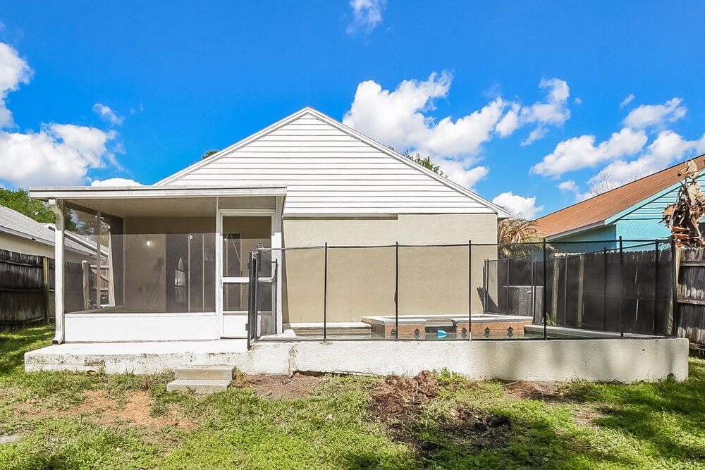 Building Photo - 331 Placid Lake Dr