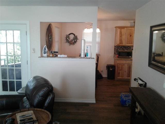 Building Photo - 209 Scenic Trail