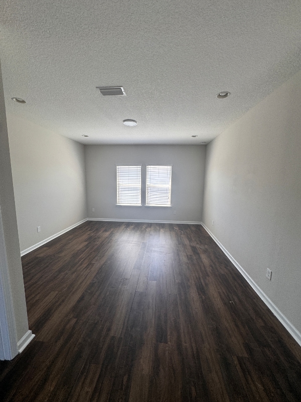 Building Photo - 79 Carbide Ct