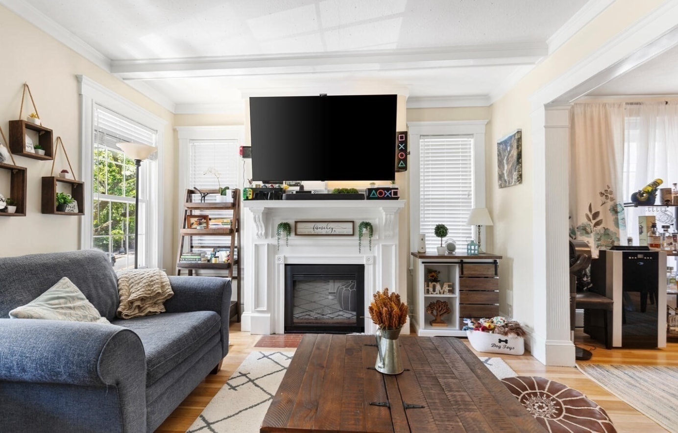 Living room View 2 - 2218 Mystic Valley Pky