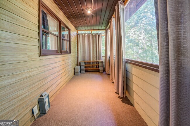 Building Photo - 1019 Whippoorwill Rd