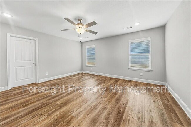 Building Photo - 2816 Orchid Dr