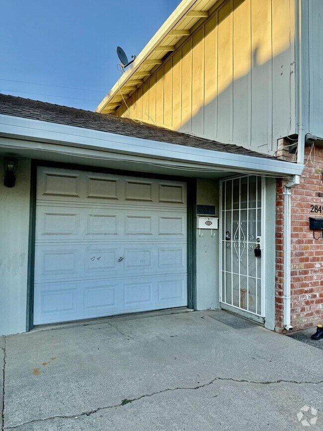 Building Photo - SWEET 2847-2849 #