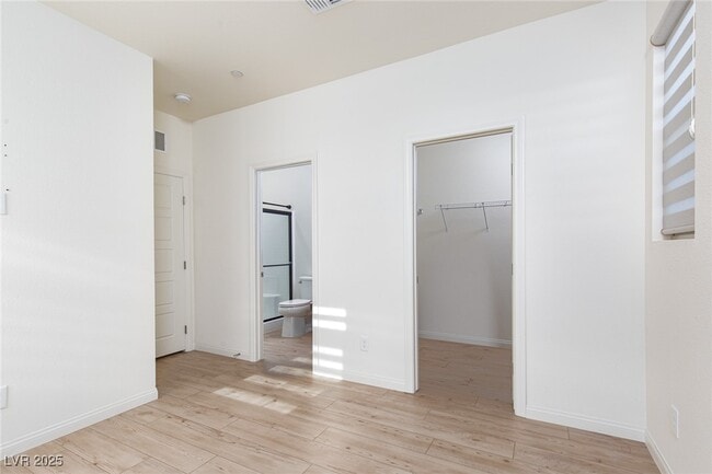 Building Photo - 1474 Whistling Kite St