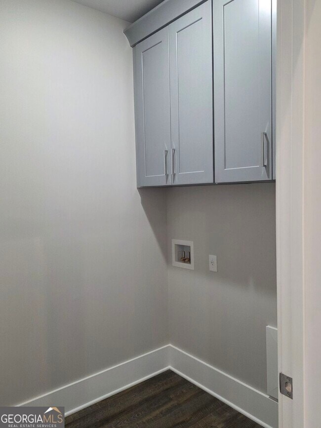 Building Photo - 43 Valley Trail SE