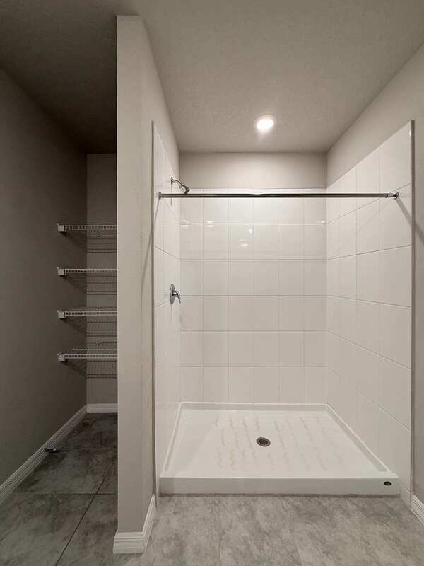 Building Photo - 3410 Bonsilva St