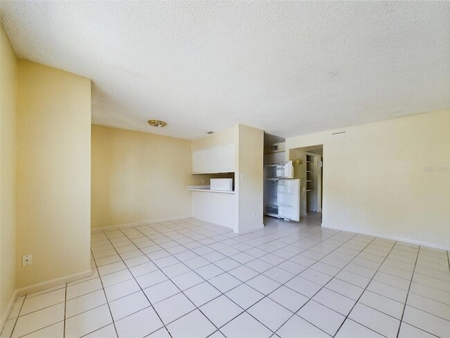 Building Photo - 2121 S San Gully Rd