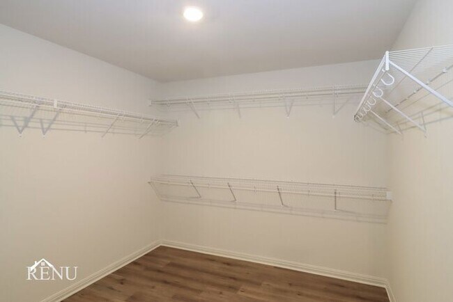 Building Photo - Coming Soon!