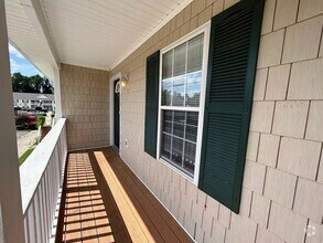 Building Photo - 2BR Condo in Holton Place – Pool, Porch, a...