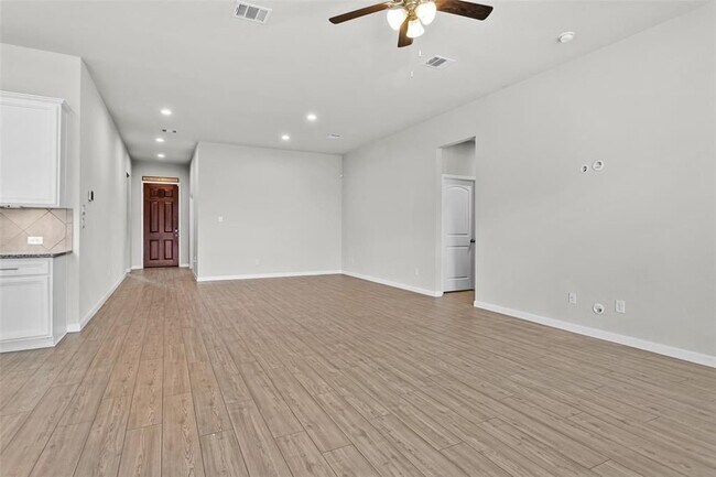 Building Photo - 10220 Goose Creek Ln