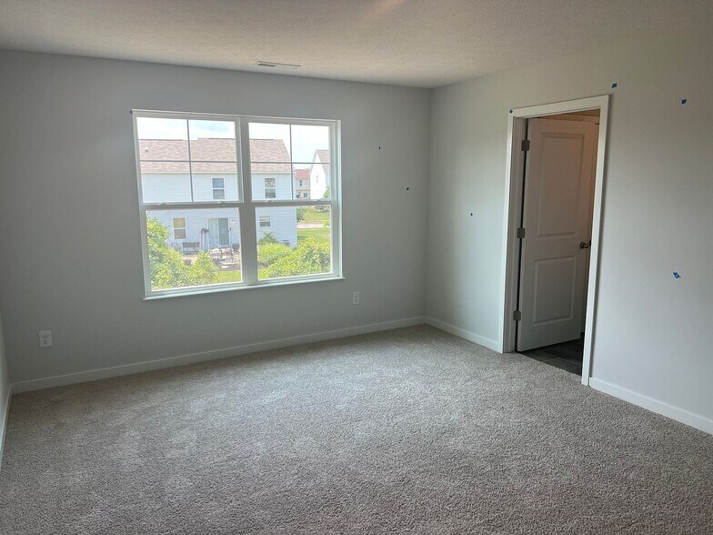 Building Photo - 985 Allegro Dr