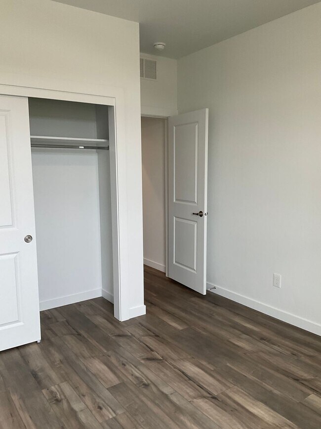 Building Photo - PRICE DROP - Beautiful New home in Eagle Ridge