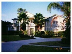 Building Photo - Dr. Phillips Lakefront Pool Home