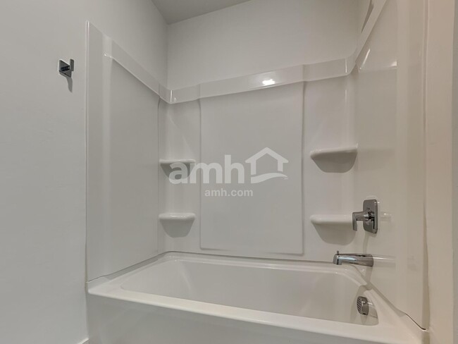 Building Photo - 6504 E Paseo Alga