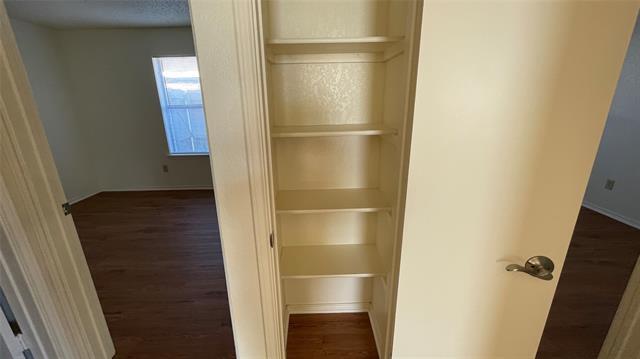 Building Photo - 308 Sierra Way