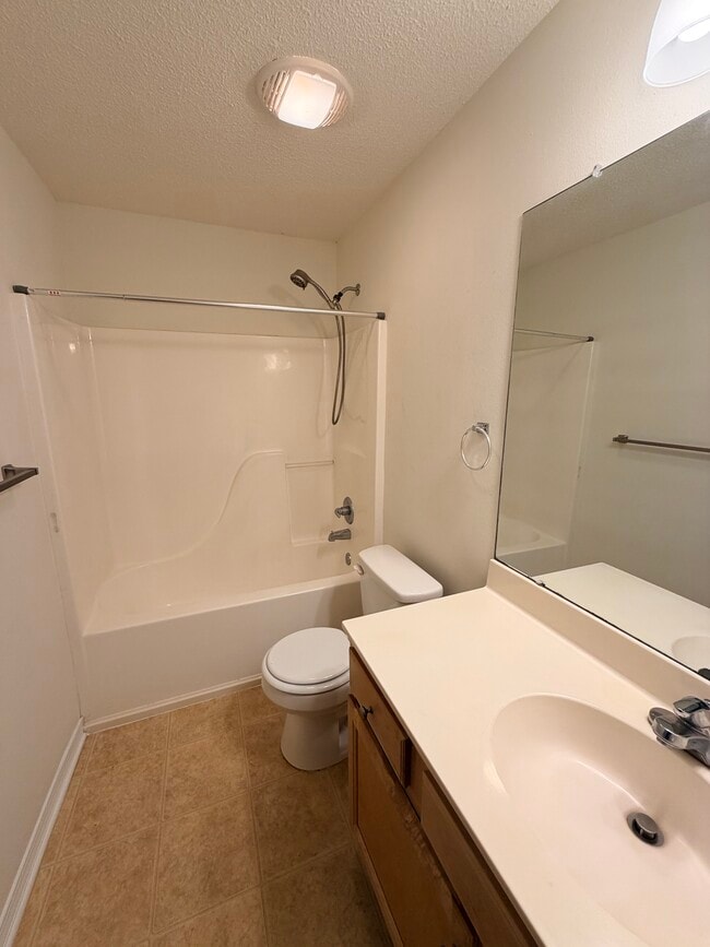 Building Photo - 15171 Haversham Pl