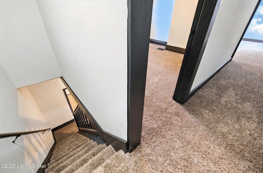 Building Photo - 1819 S Preston St