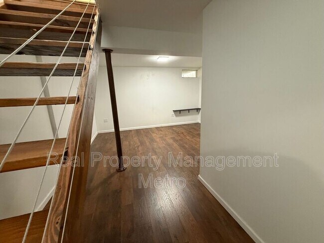 Building Photo - 8257 Mary Lee Ln