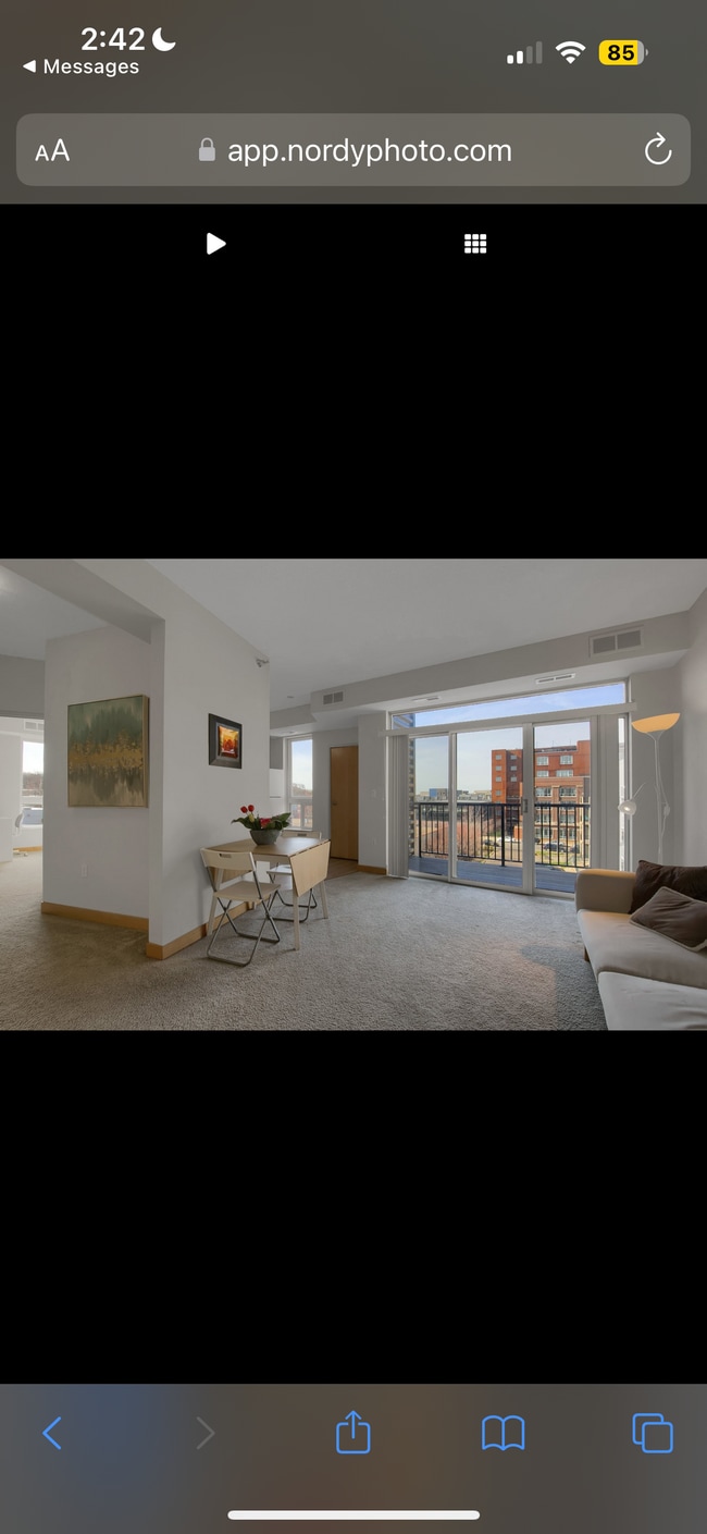 Building Photo - 2600 University Ave SE