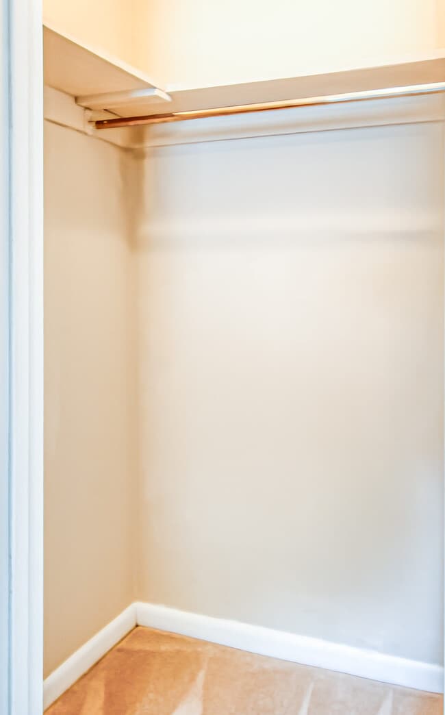 Building Photo - 7914 Gleason Dr