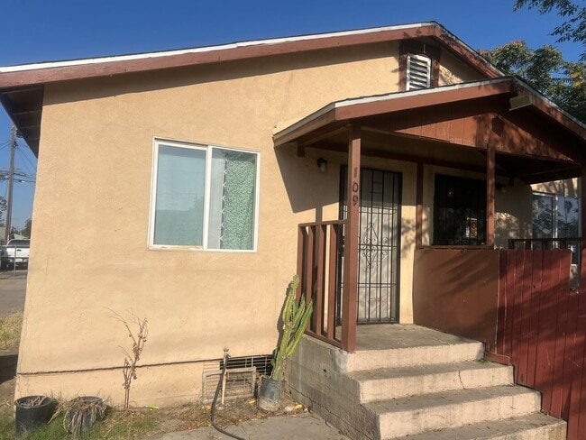 Building Photo - Charming 1bed/1bath