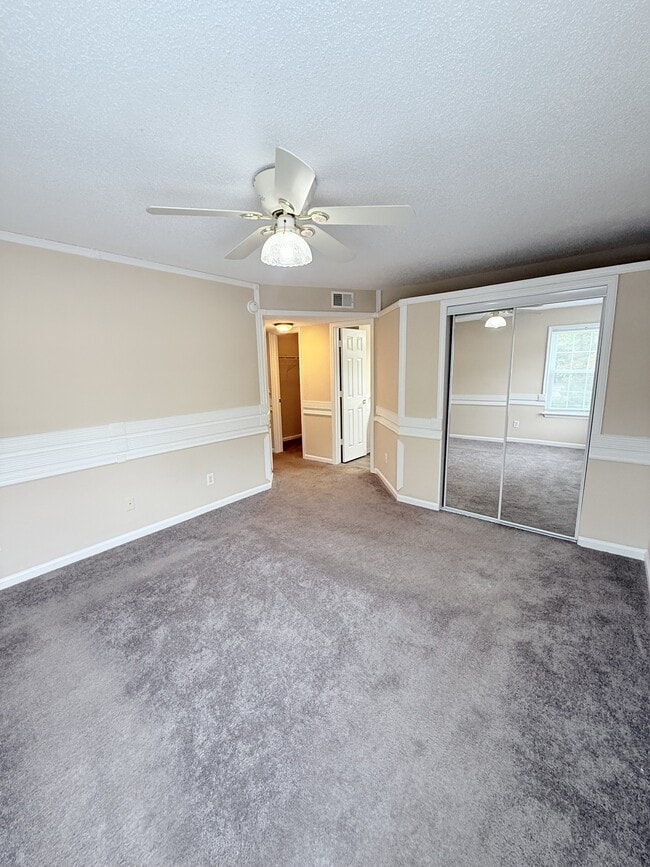 Building Photo - 8558 Hopkins Cir