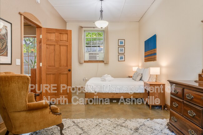 Building Photo - 226 Brickyard Rd