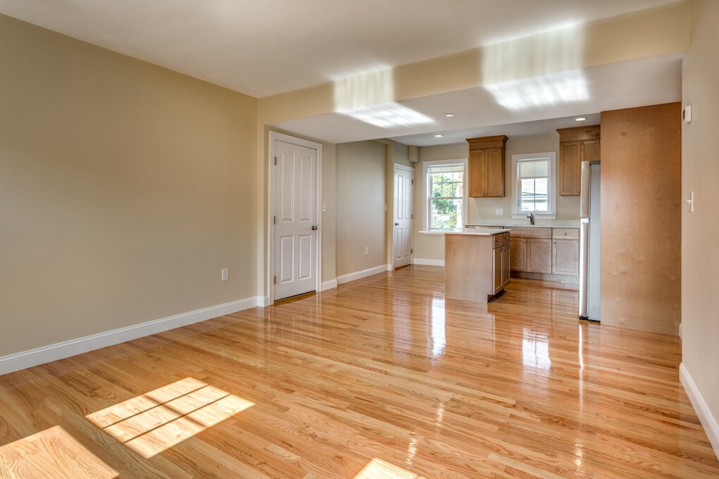 Building Photo - 249 Washington St