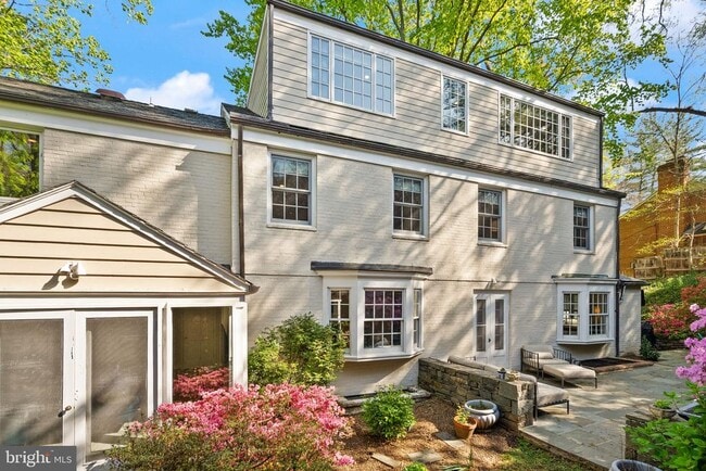 Building Photo - 5152 Manning Pl NW