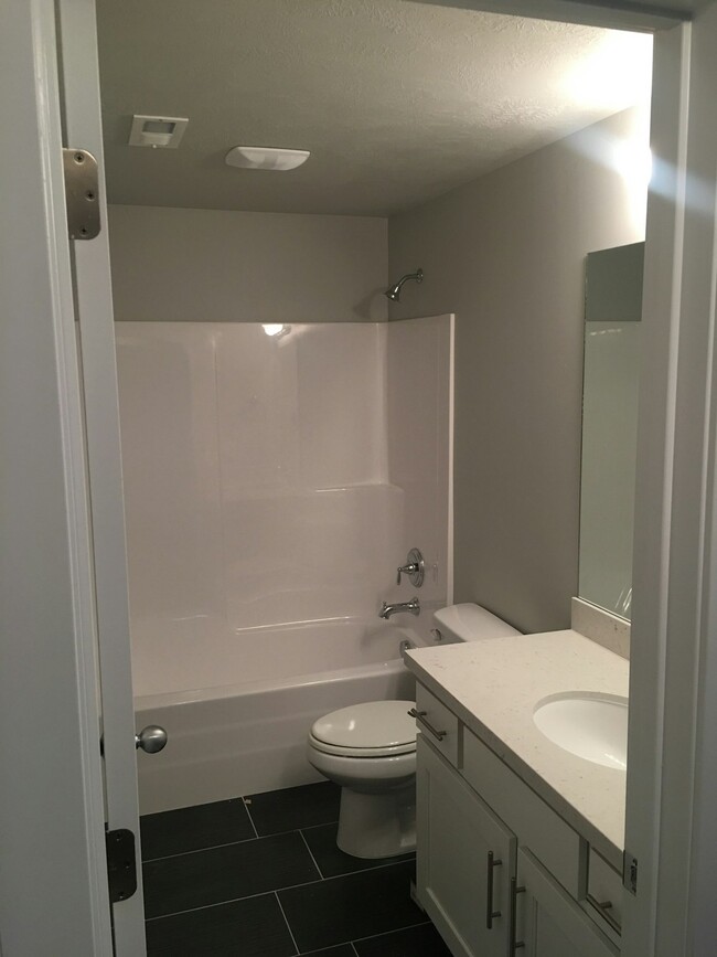 Building Photo - 31 S Serrata Ln