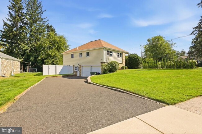 Building Photo - 838 Washington Ln